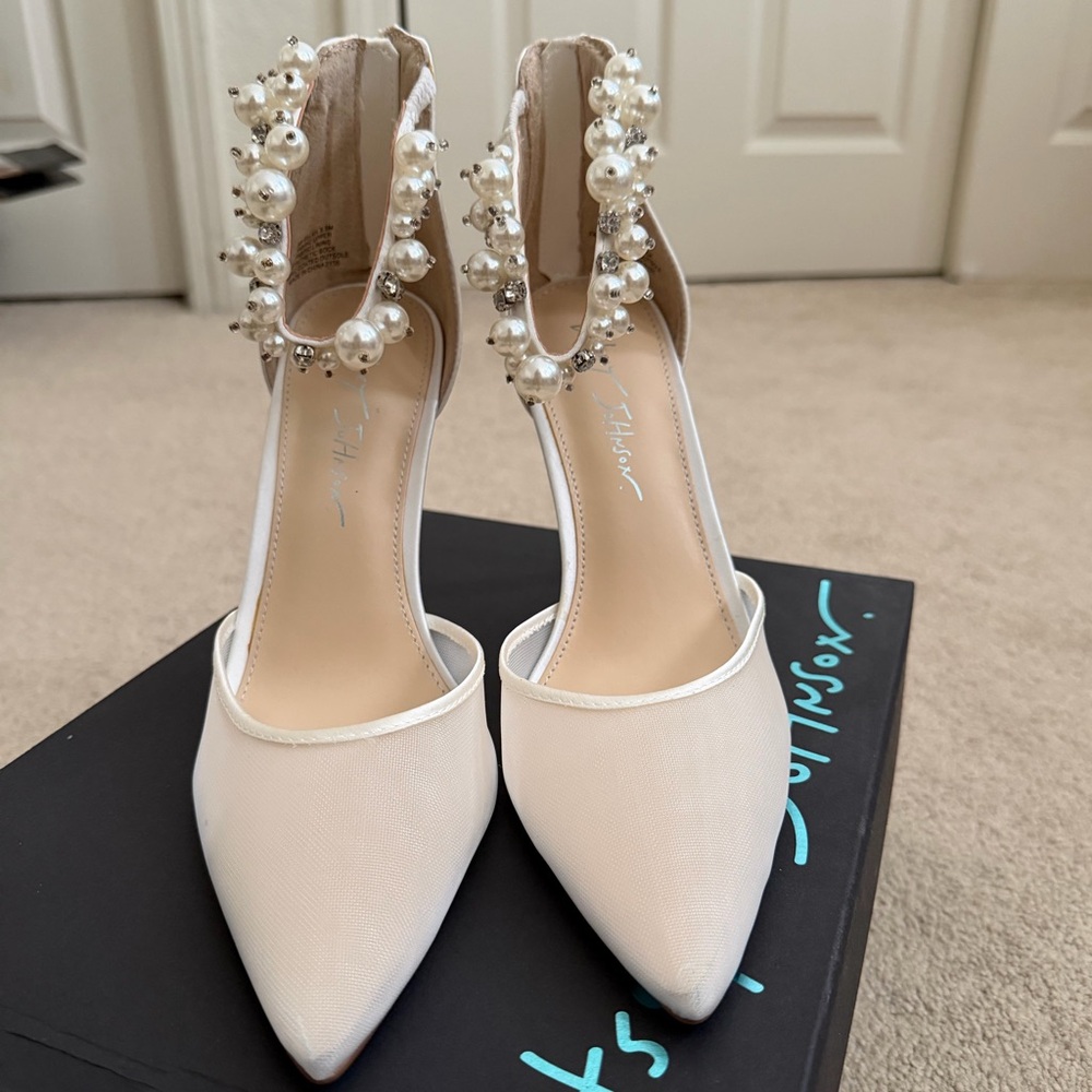 Betsey Johnson Pearl Embellished Cream Pointed-Toe Heels - Picture 2 of 7